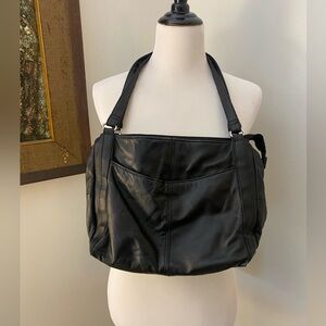 Cabin Creek Black Leather Shoulder Bag w/ multiple compartments zip & button